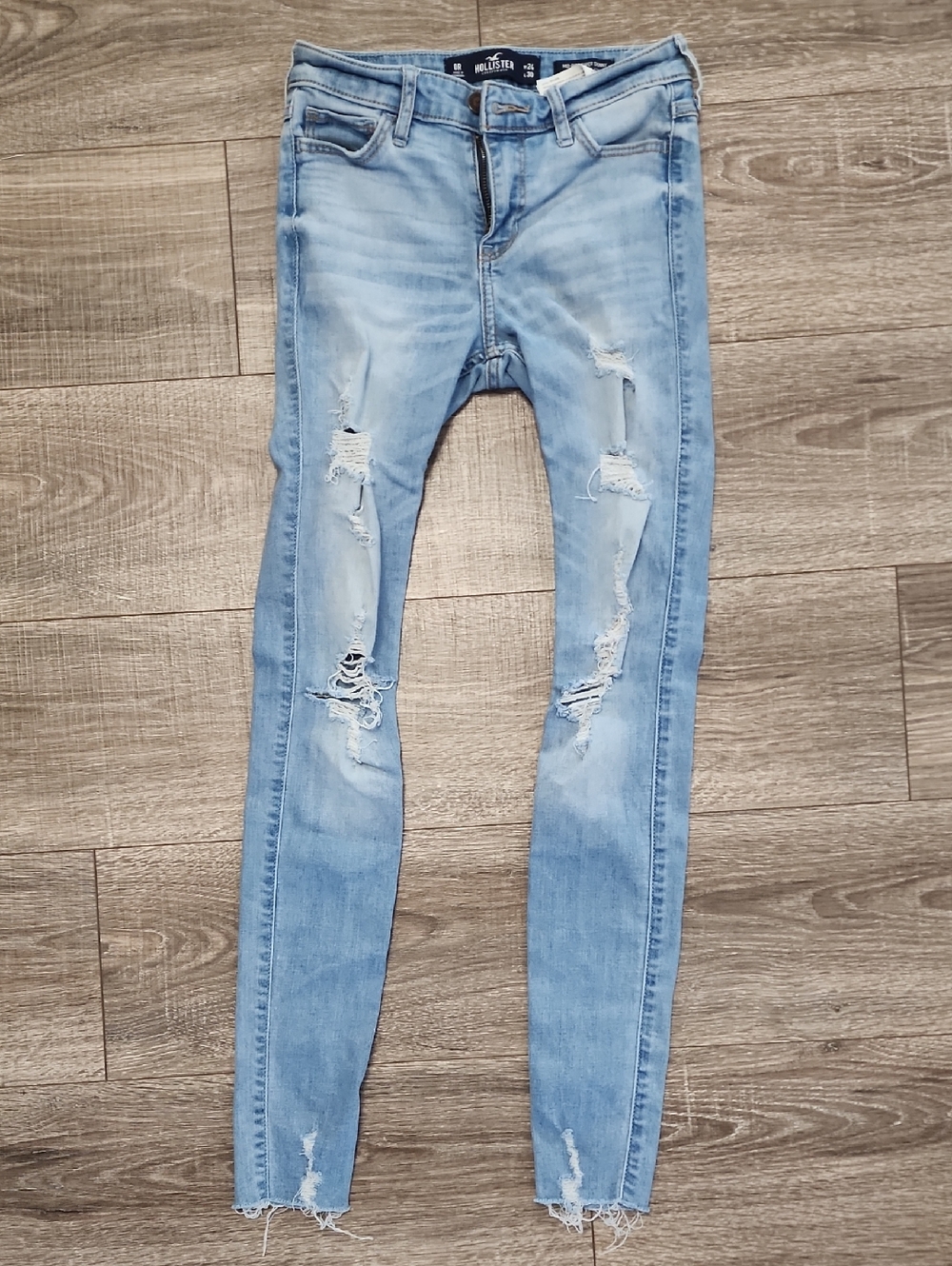 Hollister Light Wash Ripped Skinny Jeans